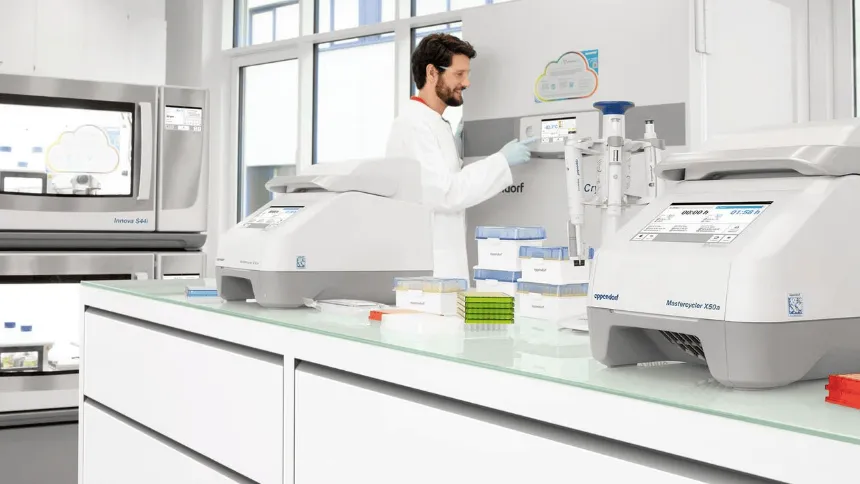 Equipos de laboratorio: reparar o reemplazar